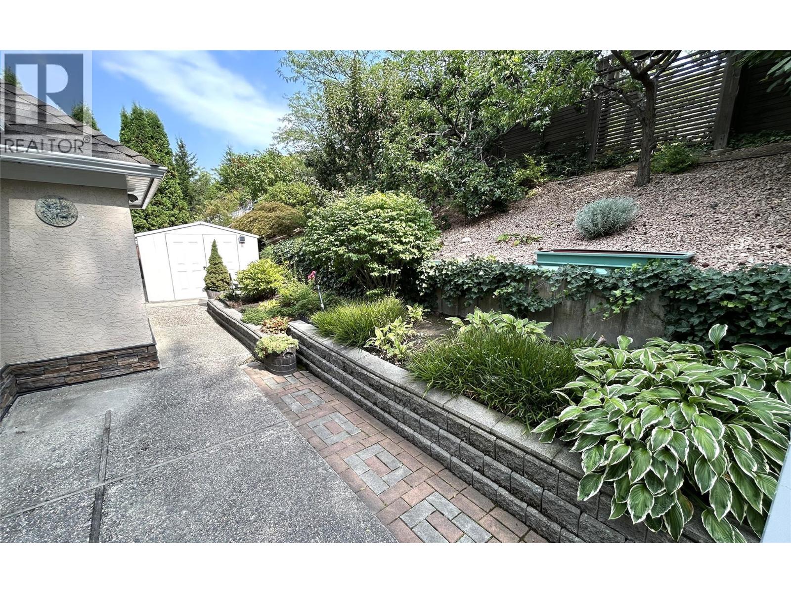 205 Merlin Court, Kelowna, British Columbia  V1V 1N2 - Photo 44 - 10399354