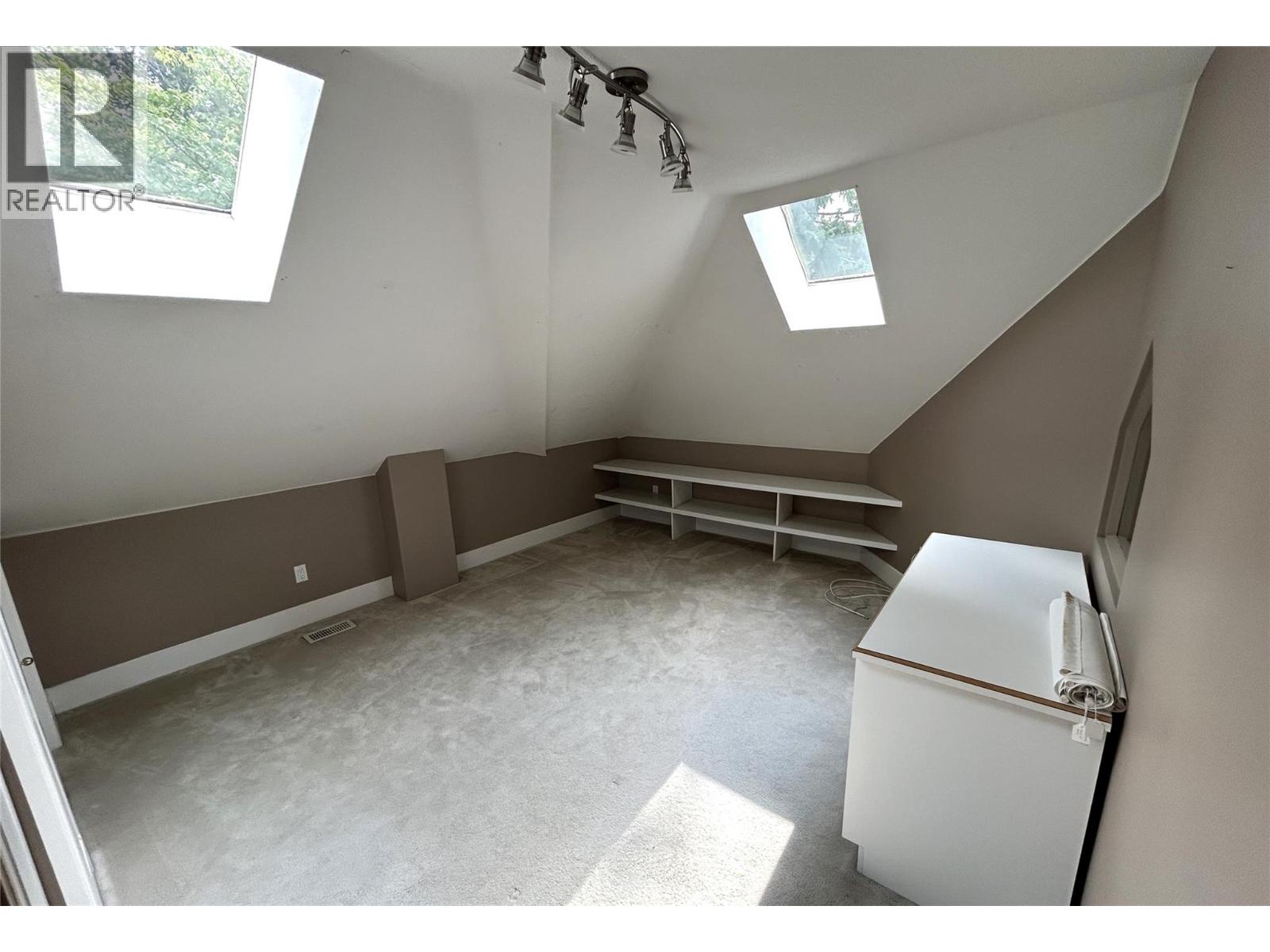 205 Merlin Court, Kelowna, British Columbia  V1V 1N2 - Photo 61 - 10399354