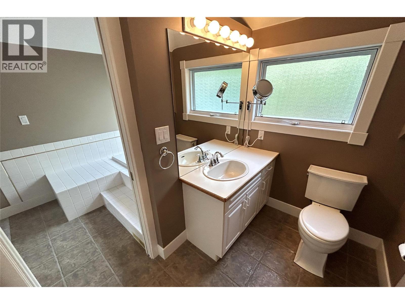 205 Merlin Court, Kelowna, British Columbia  V1V 1N2 - Photo 64 - 10399354