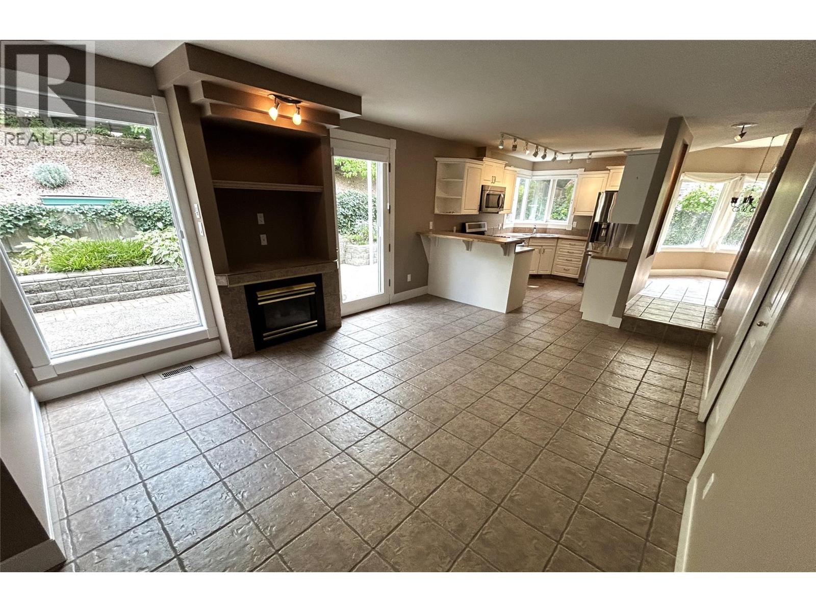 205 Merlin Court, Kelowna, British Columbia  V1V 1N2 - Photo 70 - 10399354