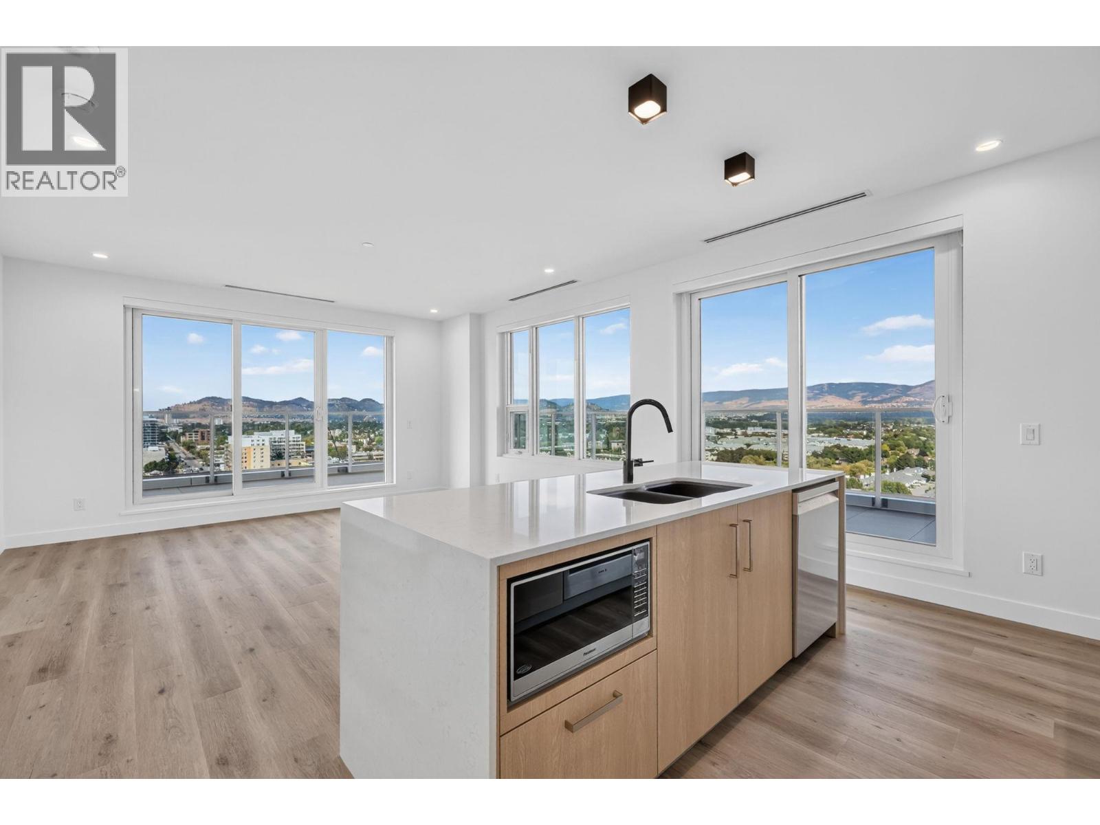 3300 Lakeshore Road Unit# 1303, Kelowna, British Columbia  V1W 0J9 - Photo 3 - 10399445
