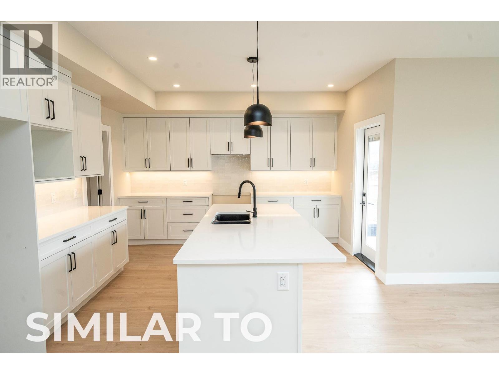 3074 Flume Court, Kelowna, British Columbia  V4T 0H2 - Photo 3 - 10399060