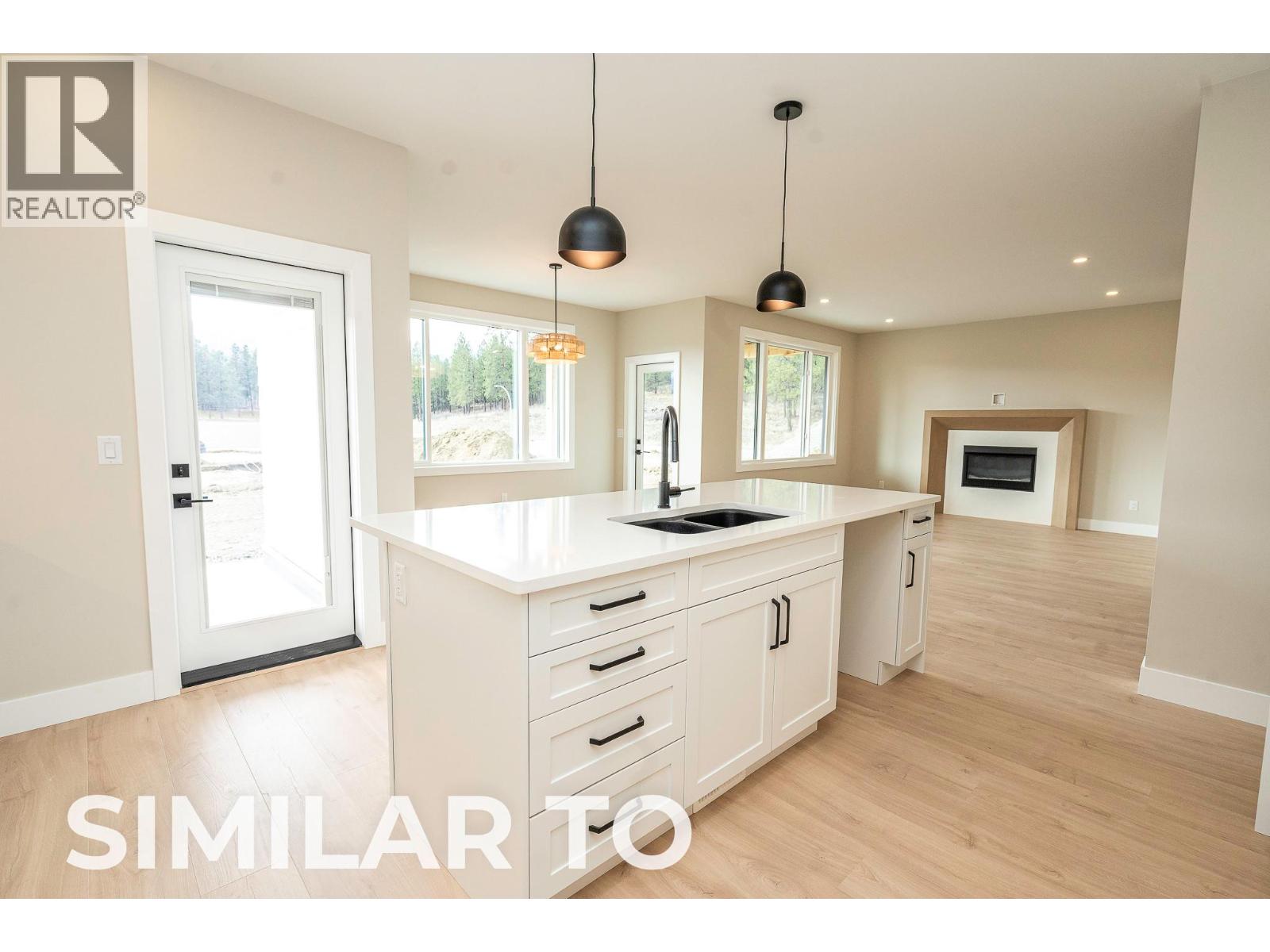 3074 Flume Court, Kelowna, British Columbia  V4T 0H2 - Photo 5 - 10399060