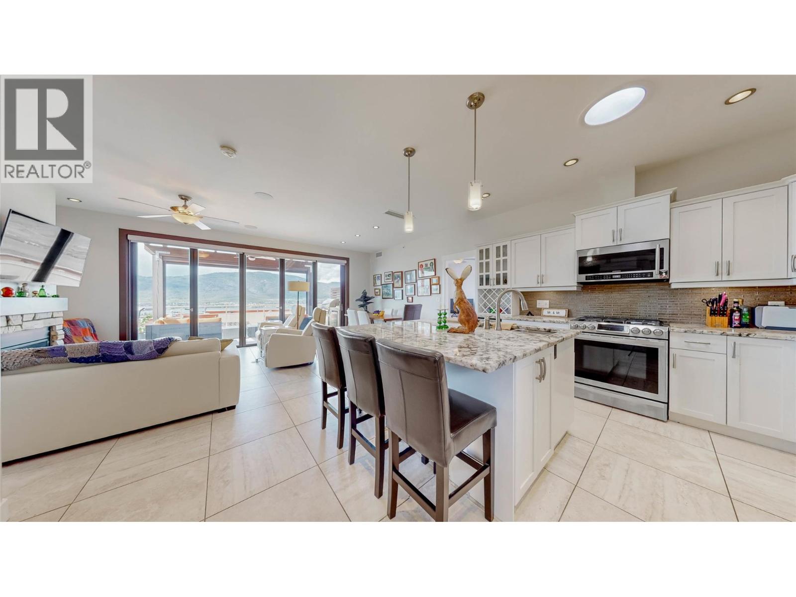 2000 Valleyview Drive Unit# 20, Osoyoos, British Columbia  V0H 1V6 - Photo 2 - 10399513