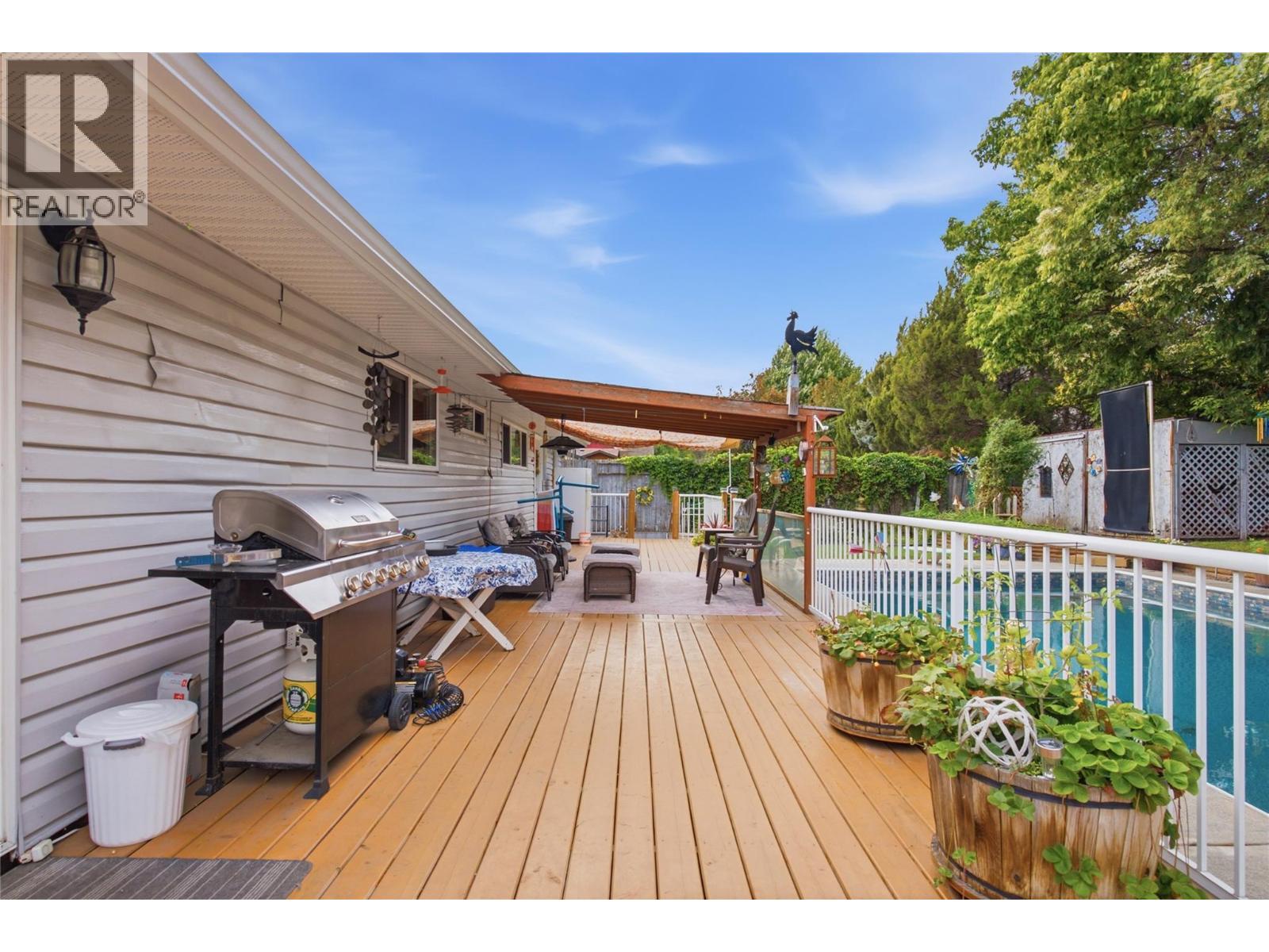 2463 Reid Avenue, Merritt, British Columbia  V1K 1H6 - Photo 17 - 10399518