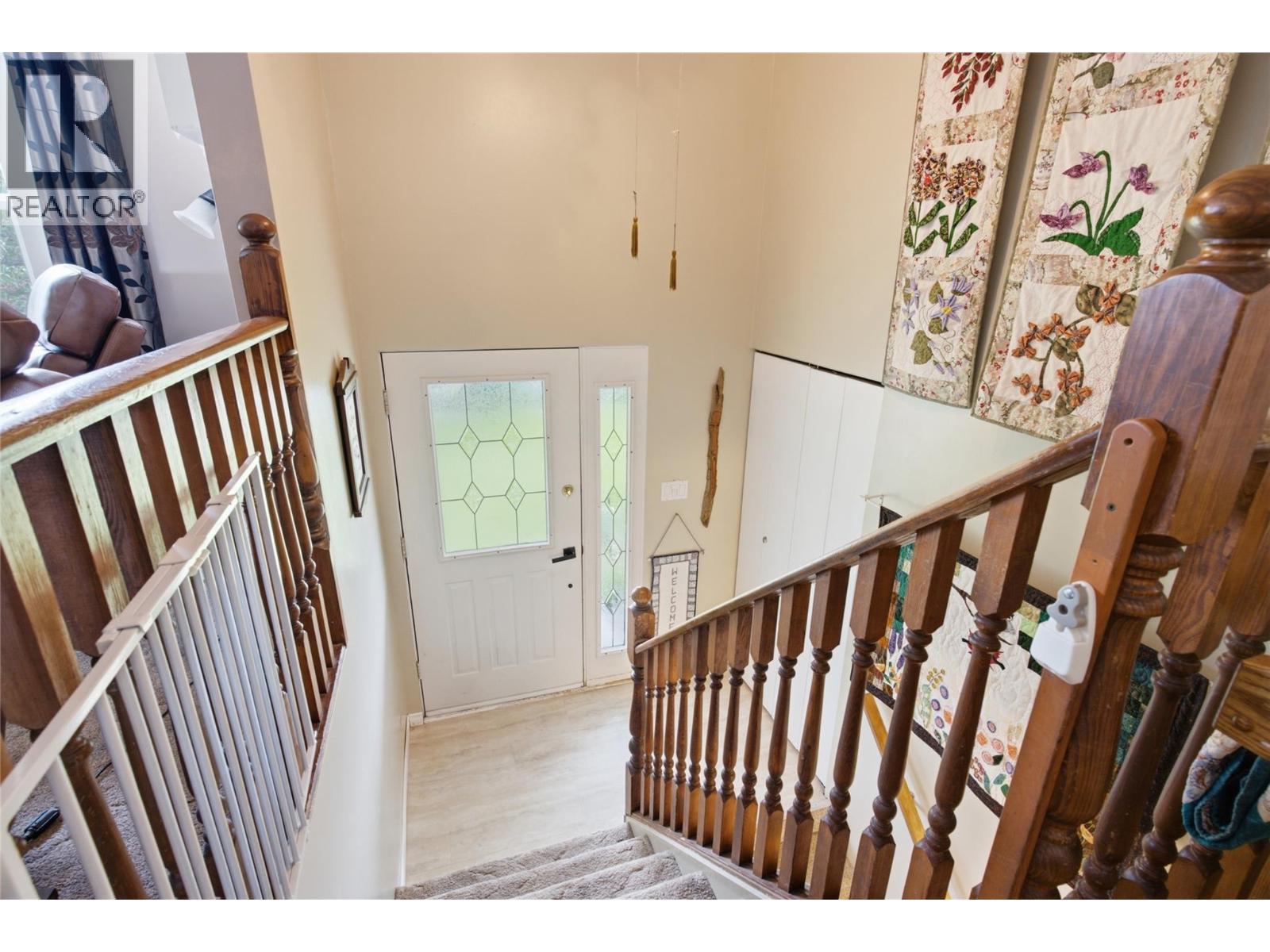 2463 Reid Avenue, Merritt, British Columbia  V1K 1H6 - Photo 3 - 10399518