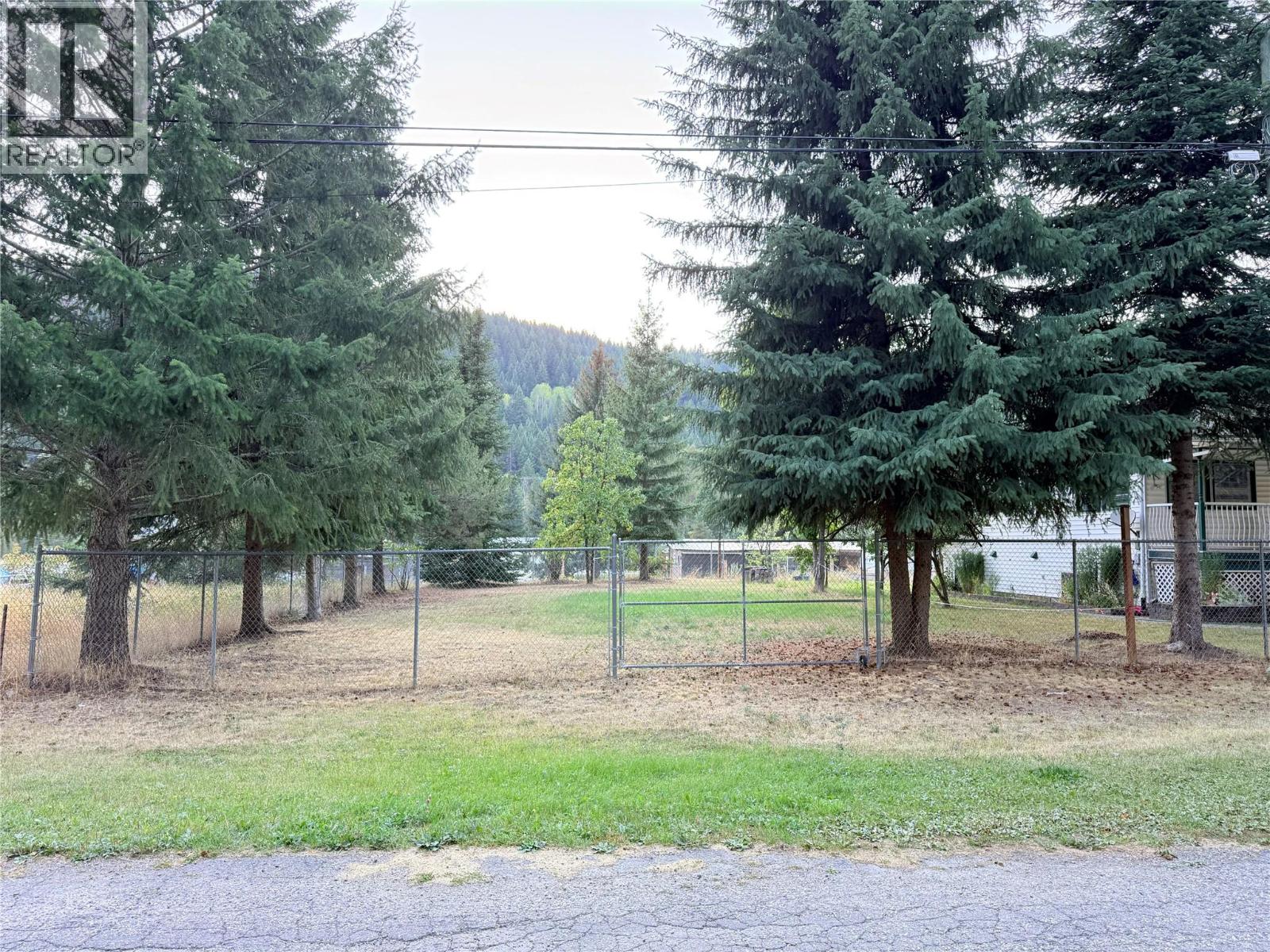 537 N Kimberley Avenue, Greenwood, British Columbia  V0H 1J0 - Photo 1 - 10399457