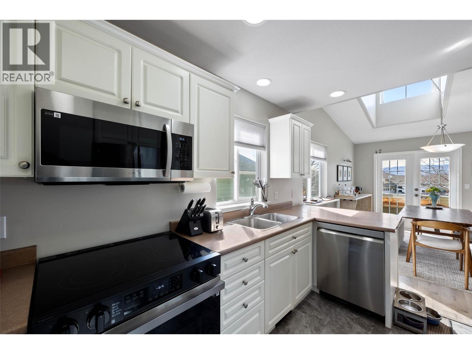 1192 Raven Drive, Kamloops, British Columbia  V2B 8P3 - Photo 14 - 10399443