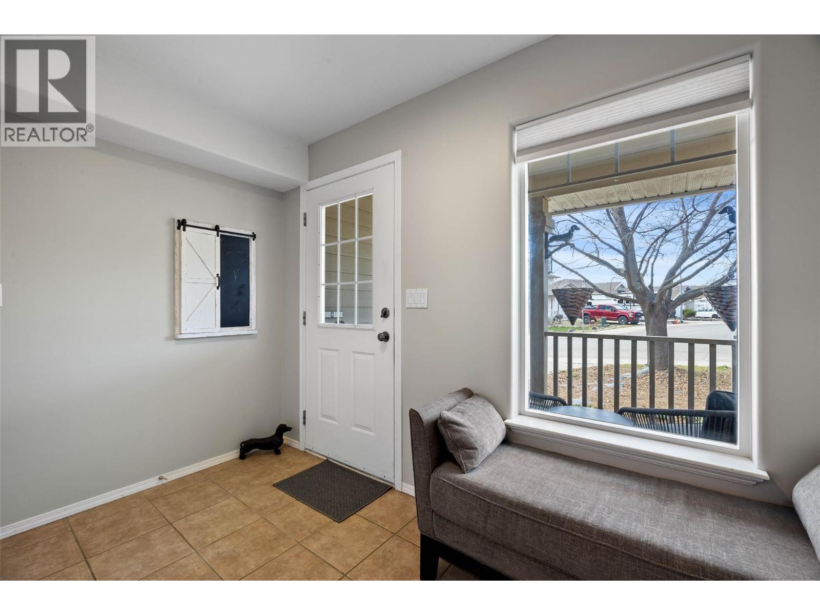 1192 Raven Drive, Kamloops, British Columbia  V2B 8P3 - Photo 4 - 10399443