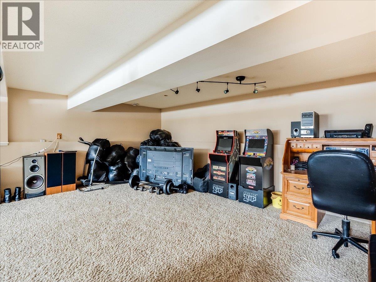 1076 Columbia Gardens Road, Fruitvale, British Columbia  V0G 1L1 - Photo 37 - 10399385