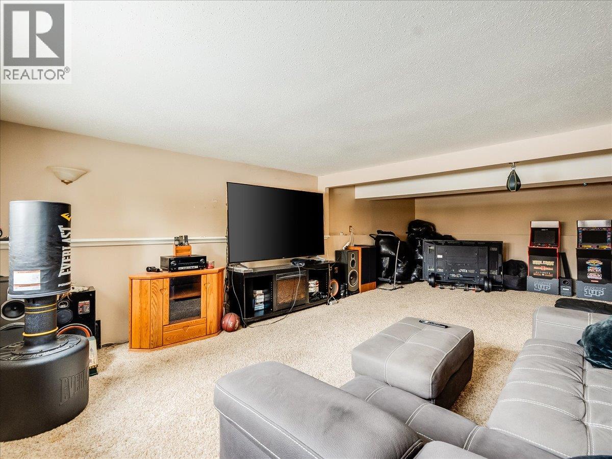 1076 Columbia Gardens Road, Fruitvale, British Columbia  V0G 1L1 - Photo 39 - 10399385
