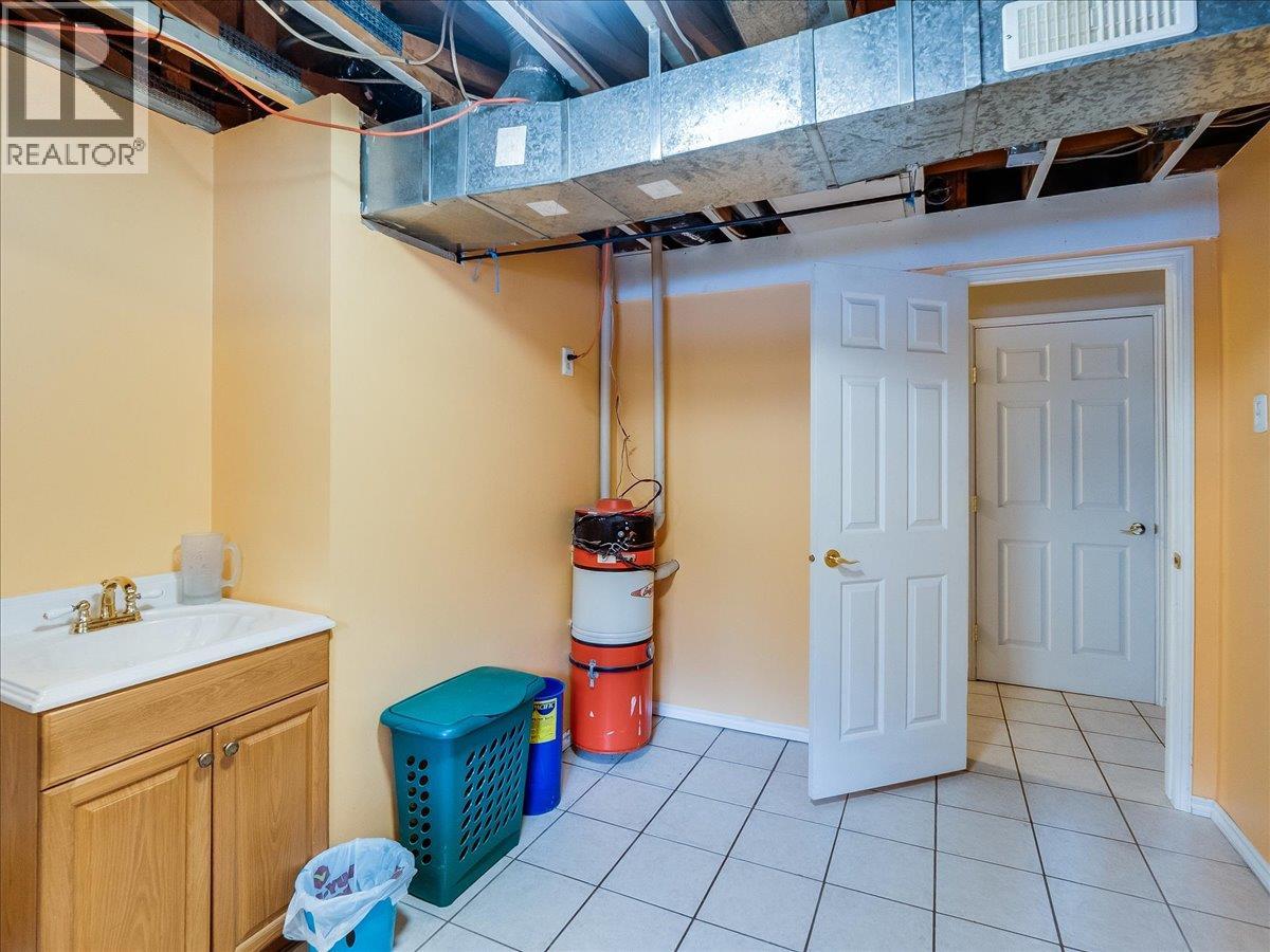 1076 Columbia Gardens Road, Fruitvale, British Columbia  V0G 1L1 - Photo 41 - 10399385