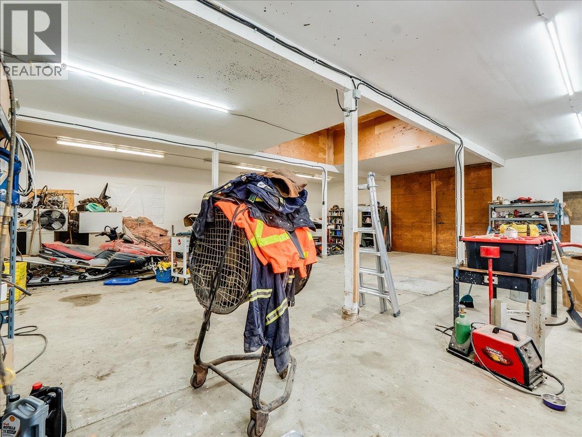 1076 Columbia Gardens Road, Fruitvale, British Columbia  V0G 1L1 - Photo 49 - 10399385
