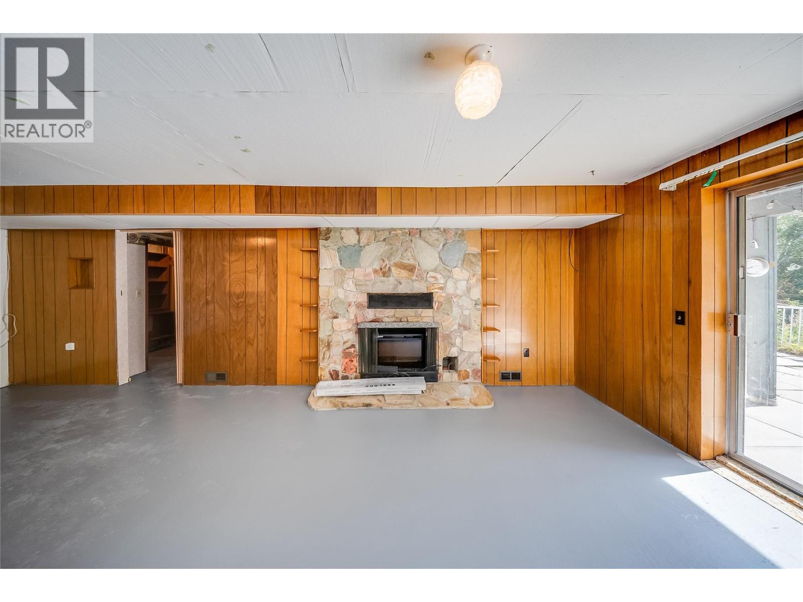 1048 Christie Road, Montrose, British Columbia  V0G 1P0 - Photo 18 - 10398908