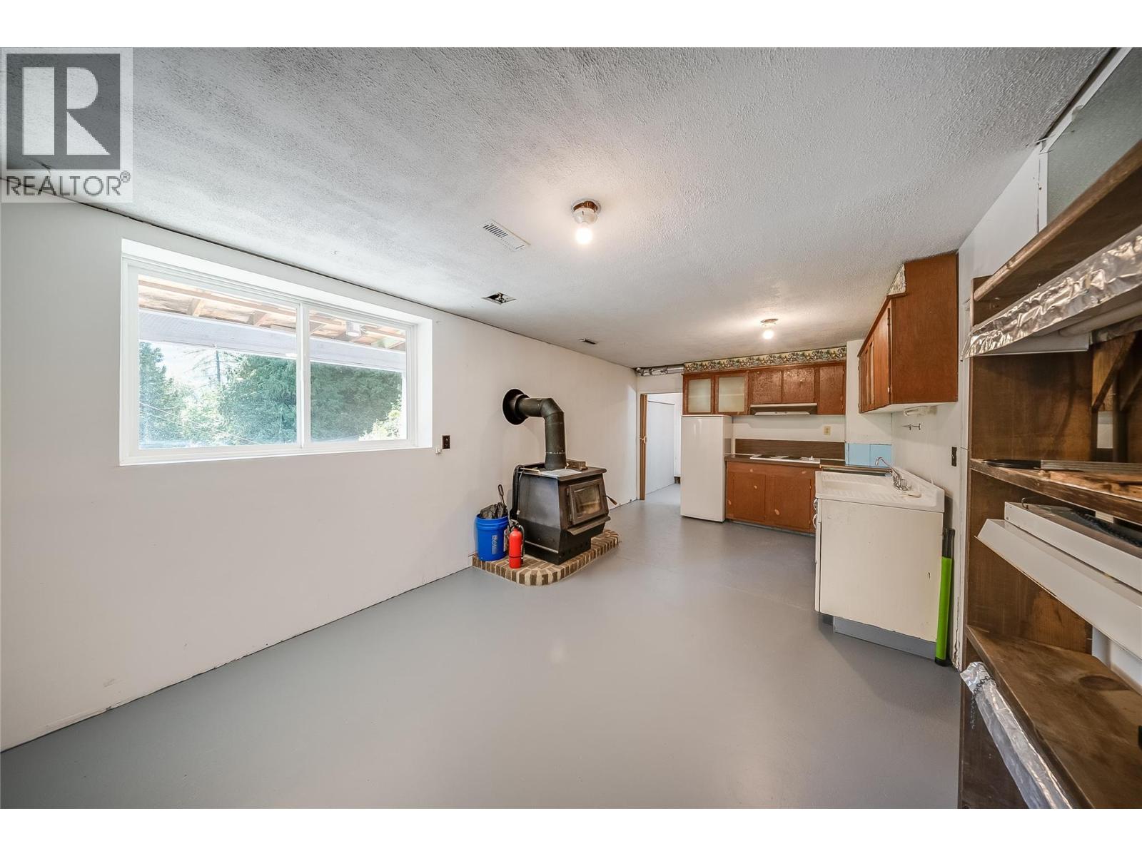 1048 Christie Road, Montrose, British Columbia  V0G 1P0 - Photo 20 - 10398908