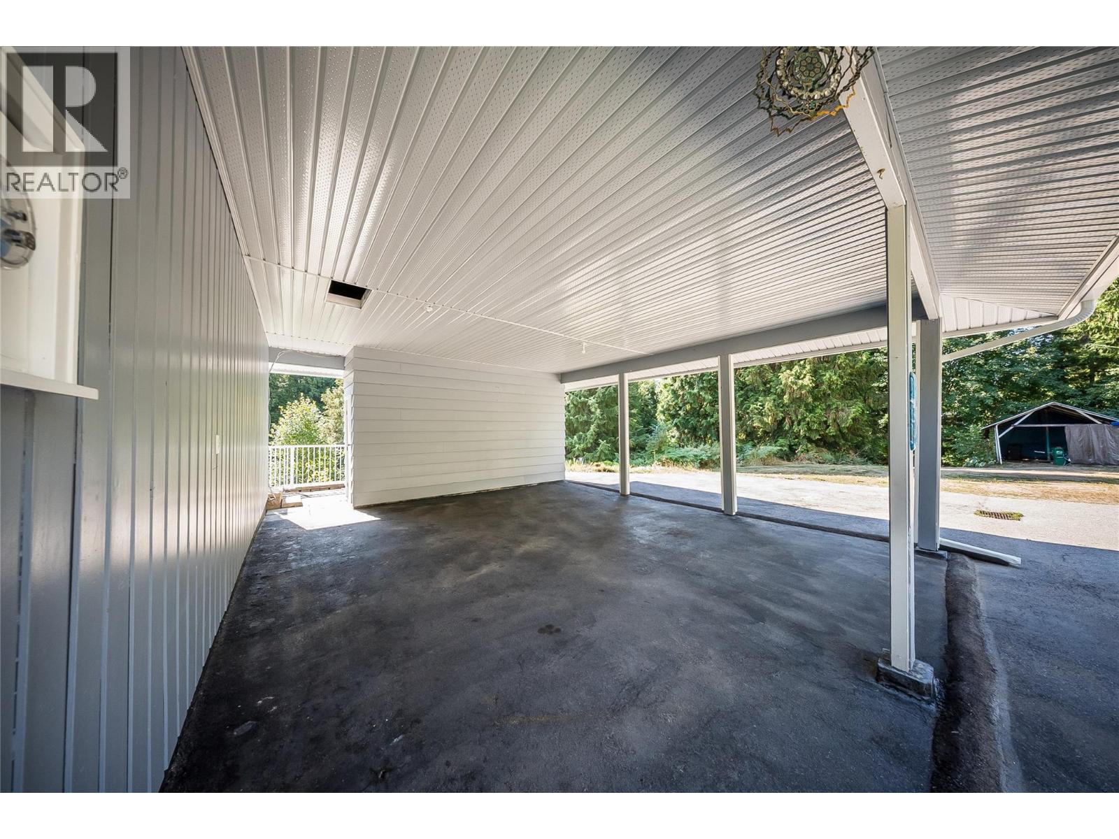 1048 Christie Road, Montrose, British Columbia  V0G 1P0 - Photo 31 - 10398908