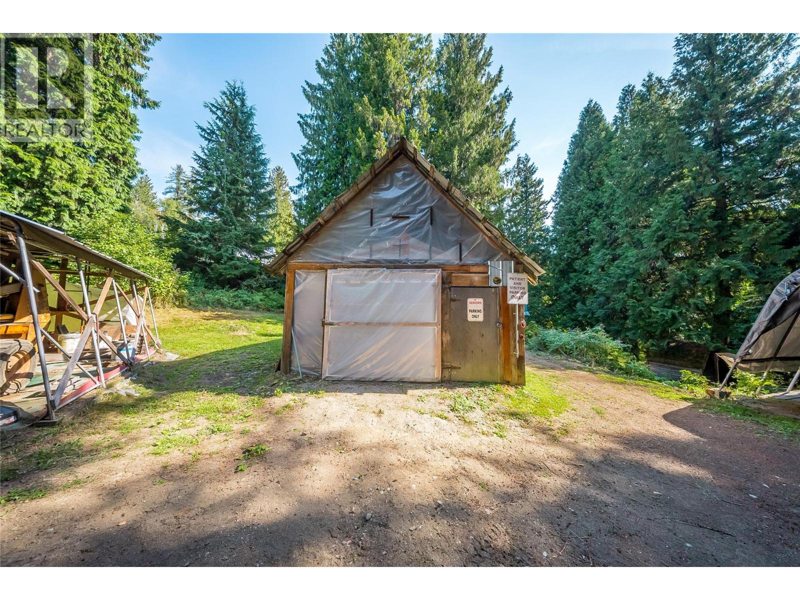 1048 Christie Road, Montrose, British Columbia  V0G 1P0 - Photo 38 - 10398908