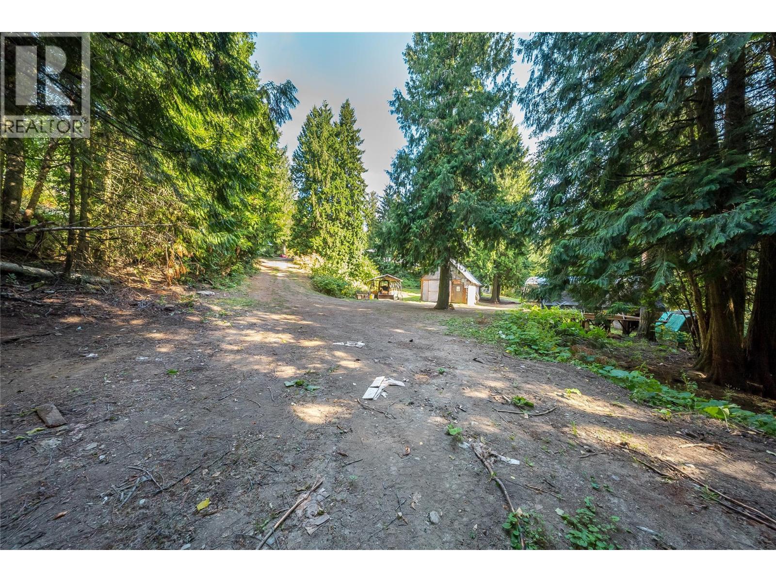 1048 Christie Road, Montrose, British Columbia  V0G 1P0 - Photo 46 - 10398908