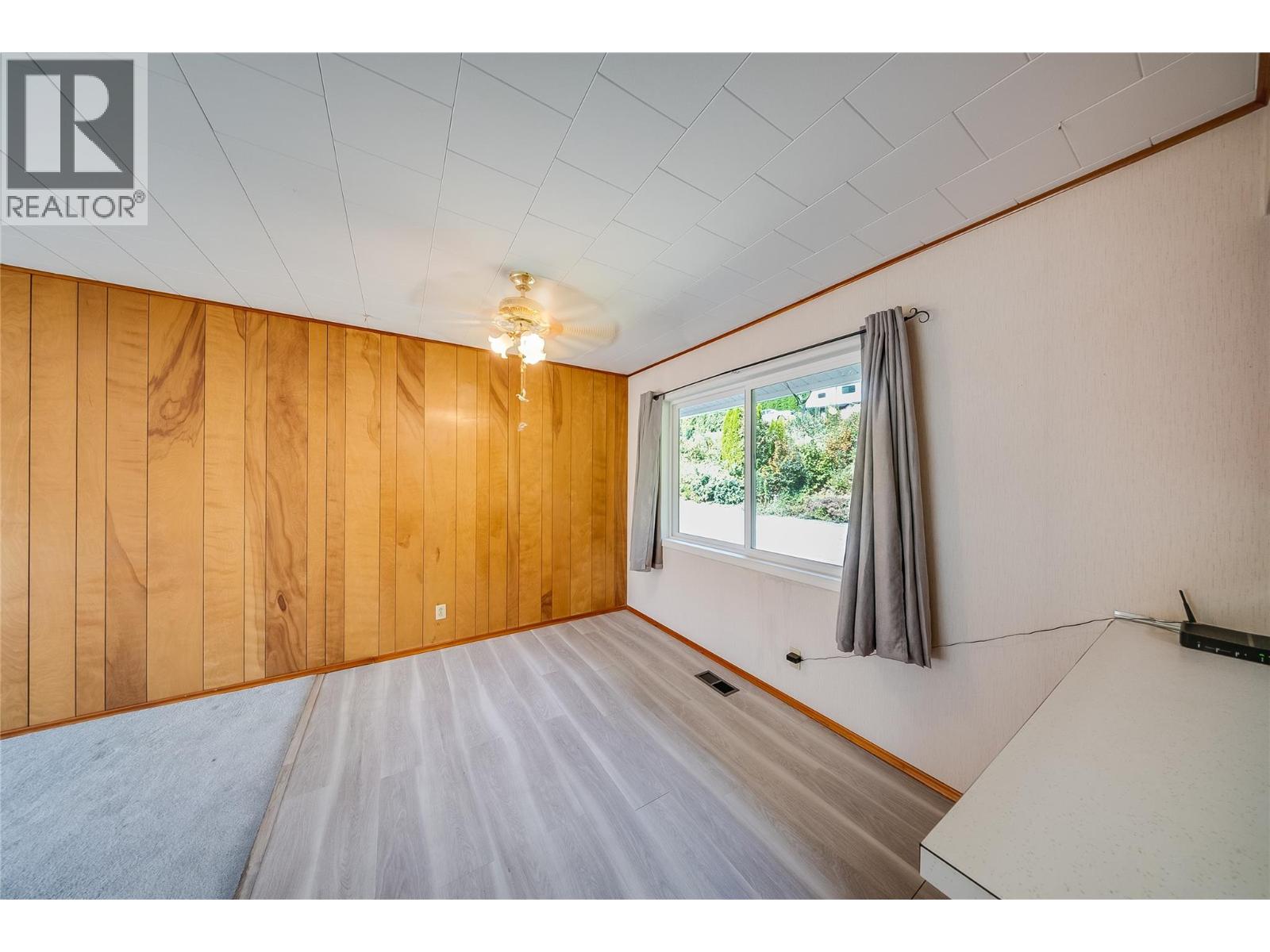 1048 Christie Road, Montrose, British Columbia  V0G 1P0 - Photo 5 - 10398908