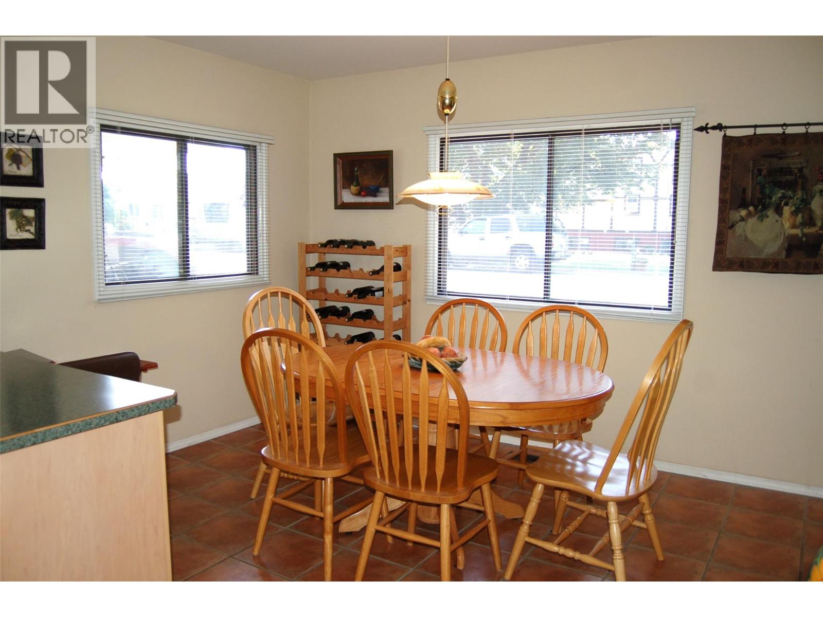 10504 Ritchie Street, Summerland, British Columbia  V0H 1Z5 - Photo 6 - 10399538