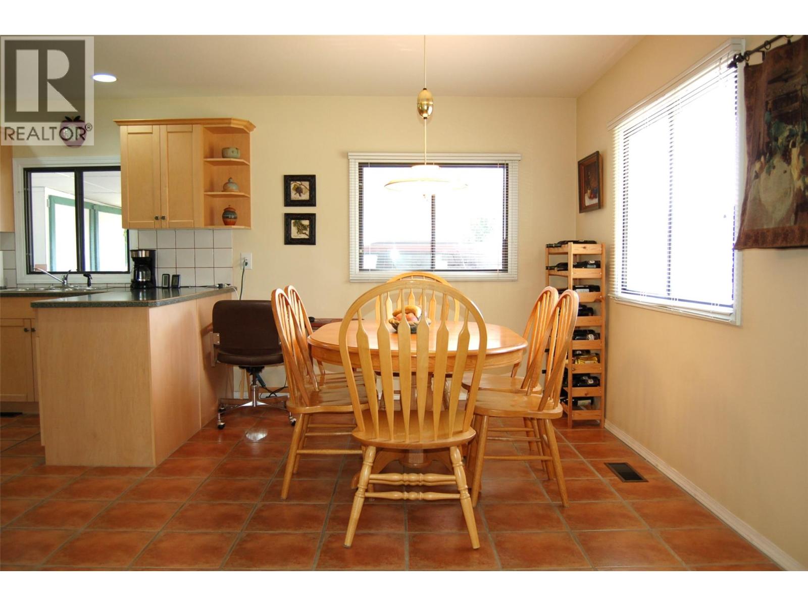 10504 Ritchie Street, Summerland, British Columbia  V0H 1Z5 - Photo 7 - 10399538