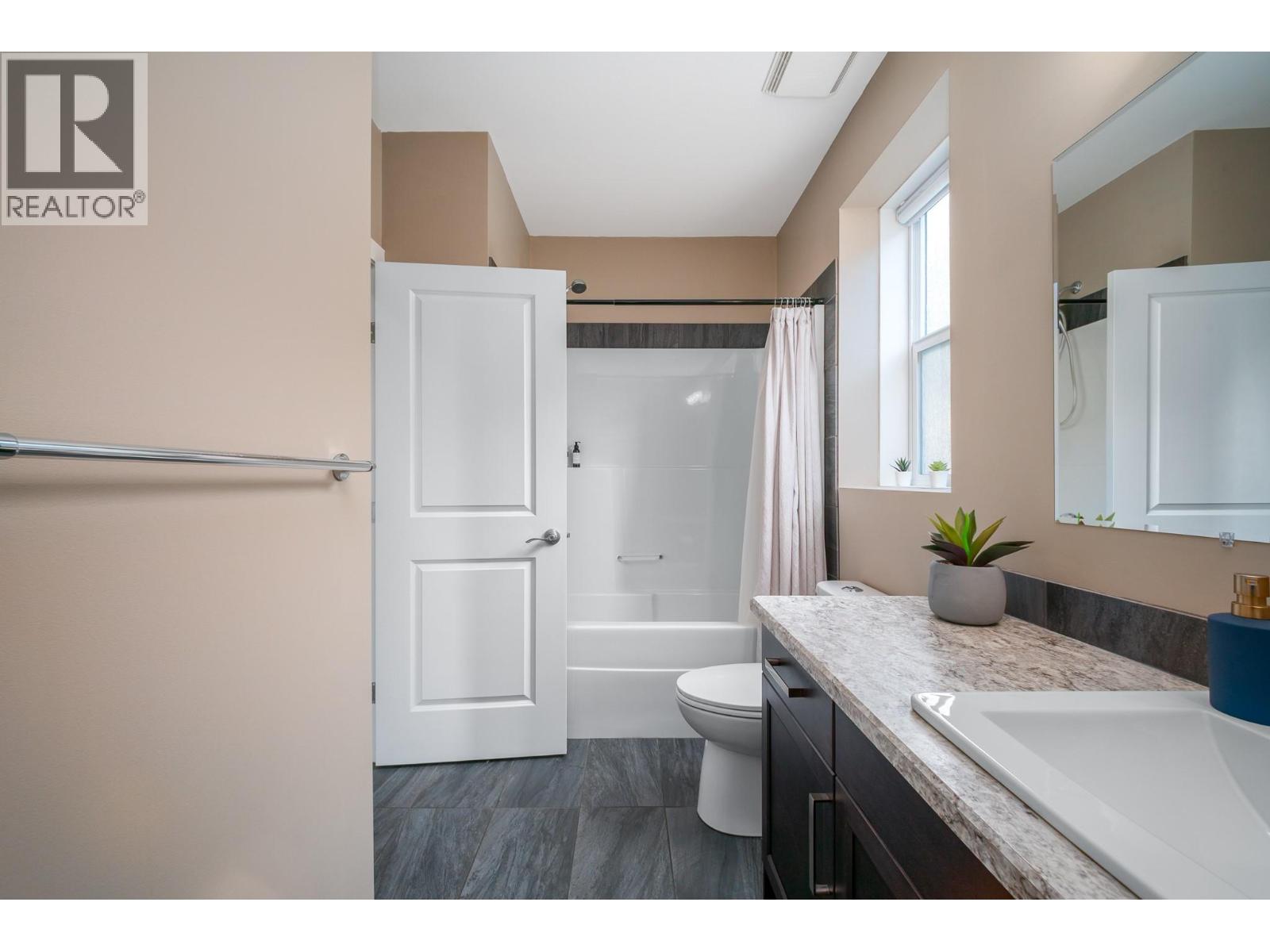 2420 Tallus Heights Drive, West Kelowna, British Columbia  V4T 3M2 - Photo 49 - 10399507
