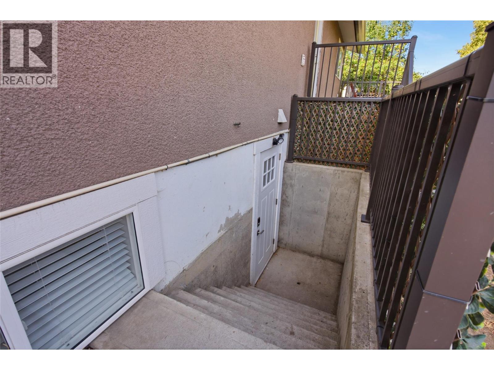 628 Duncan Avenue, Kamloops, British Columbia  V2B 1R6 - Photo 24 - 10399401