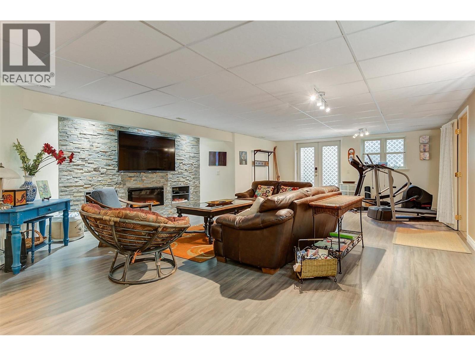 3605 Luxmoore Road, Kelowna, British Columbia  V1W 4C7 - Photo 28 - 10399361