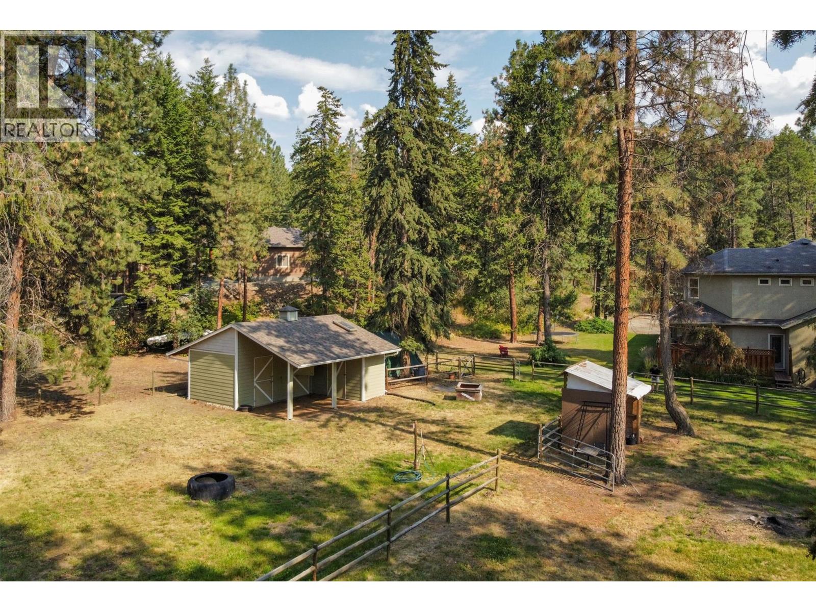 3605 Luxmoore Road, Kelowna, British Columbia  V1W 4C7 - Photo 59 - 10399361