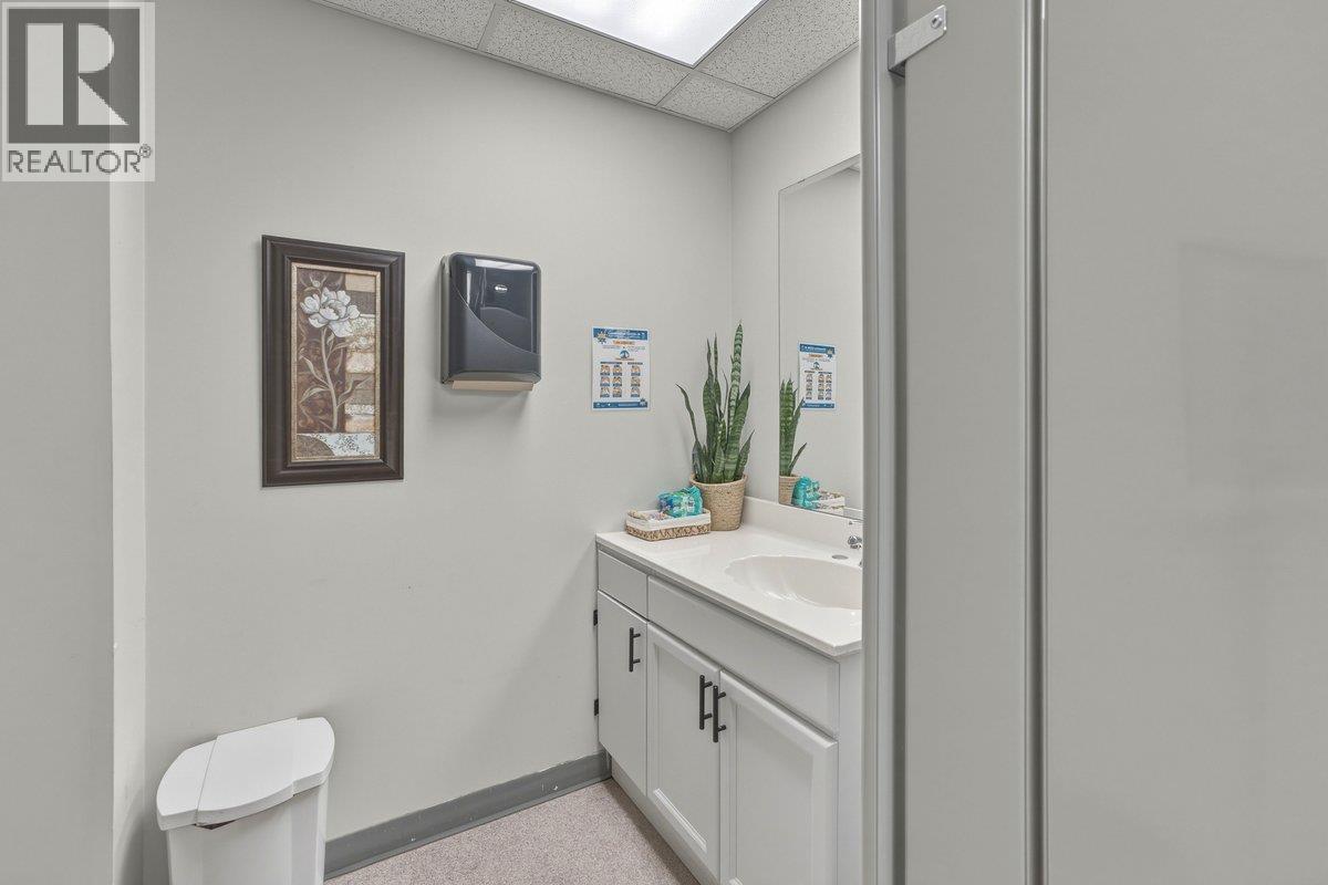 3003 30 Street, Vernon, British Columbia  V1T 9J5 - Photo 28 - 10399279