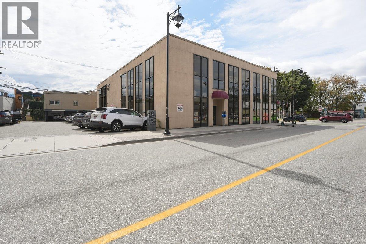 3003 30 Street, Vernon, British Columbia  V1T 9J5 - Photo 6 - 10399279