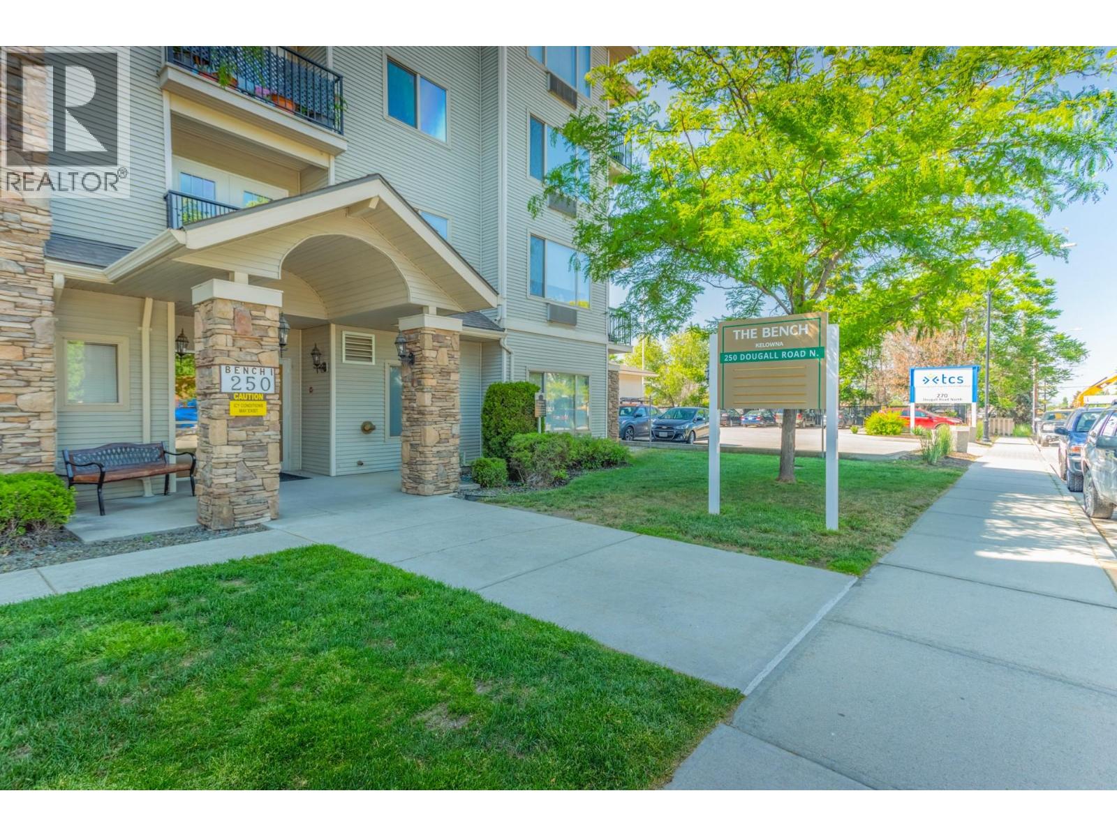 250 Dougall Road N Unit# 405, Kelowna, British Columbia  V1X 3K5 - Photo 1 - 10397425