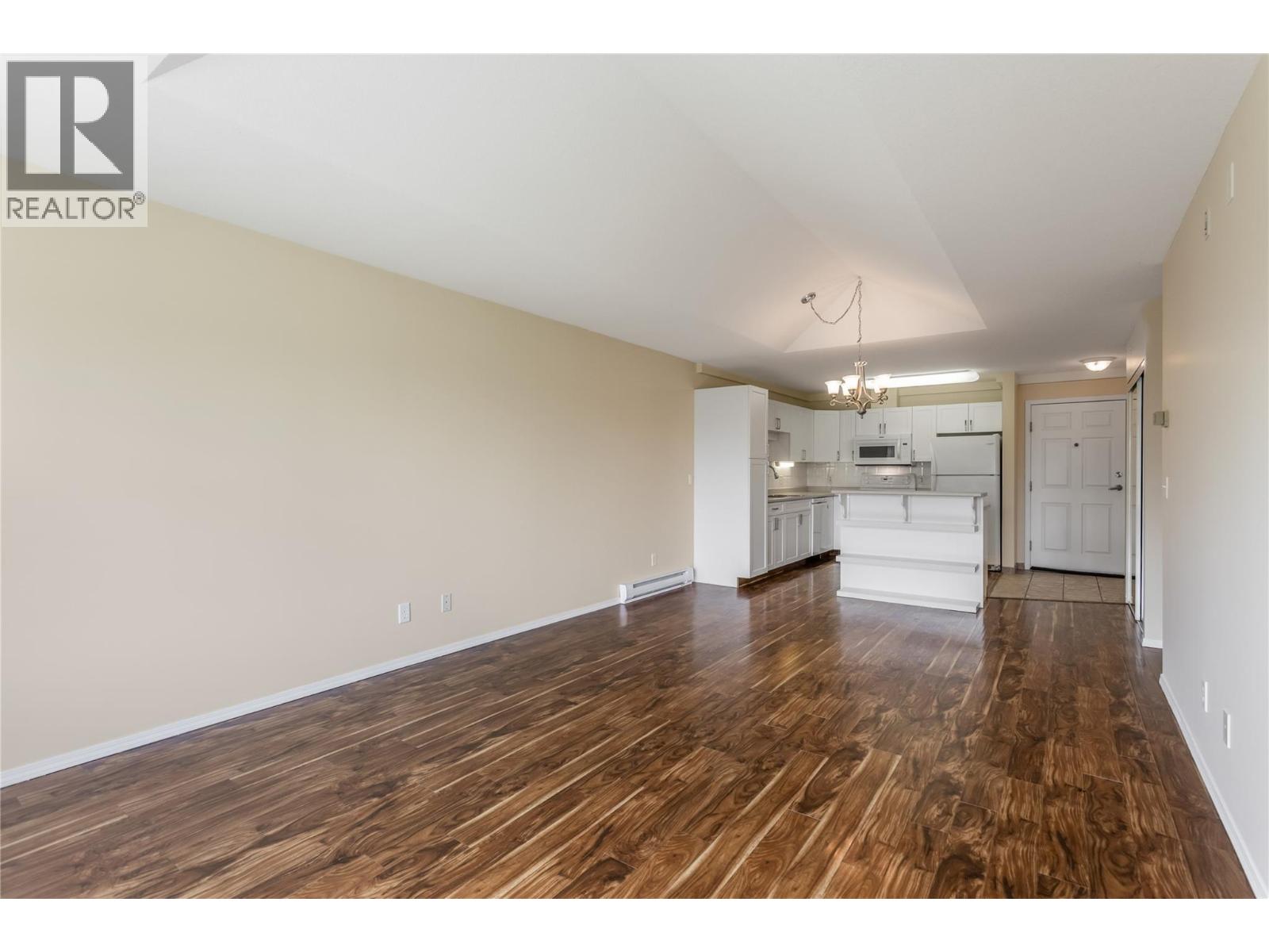 250 Dougall Road N Unit# 405, Kelowna, British Columbia  V1X 3K5 - Photo 6 - 10397425