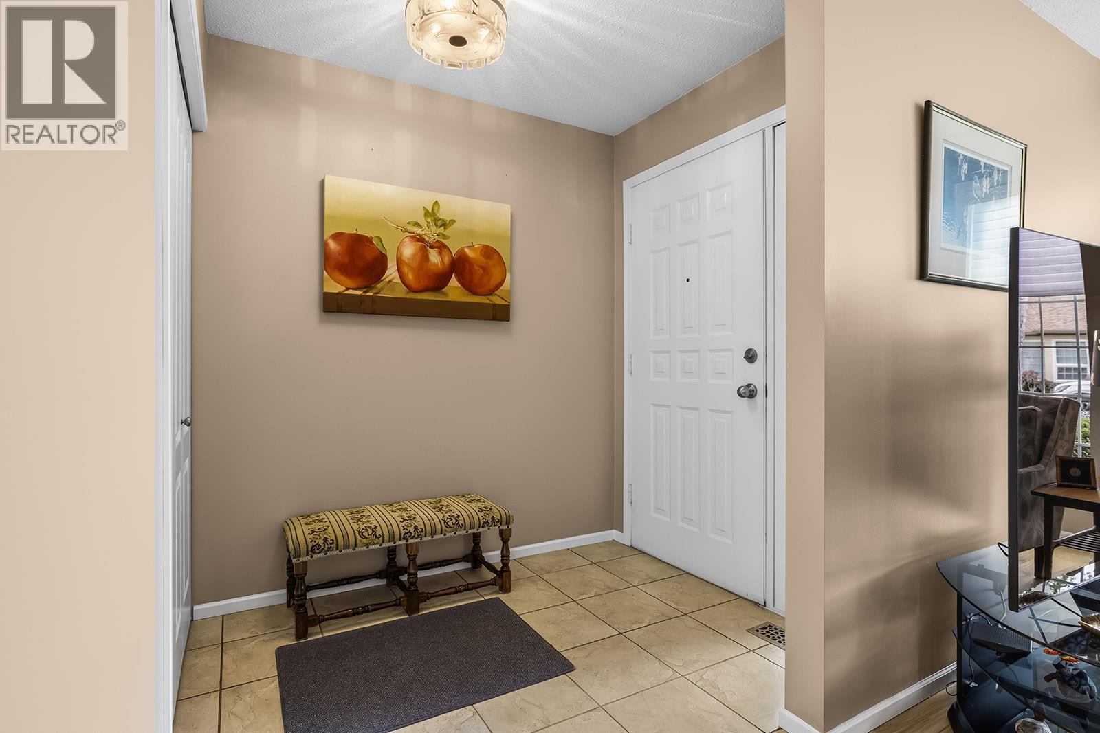 1201 Cameron Avenue Unit# 17, Kelowna, British Columbia  V1W 3R7 - Photo 3 - 10399436