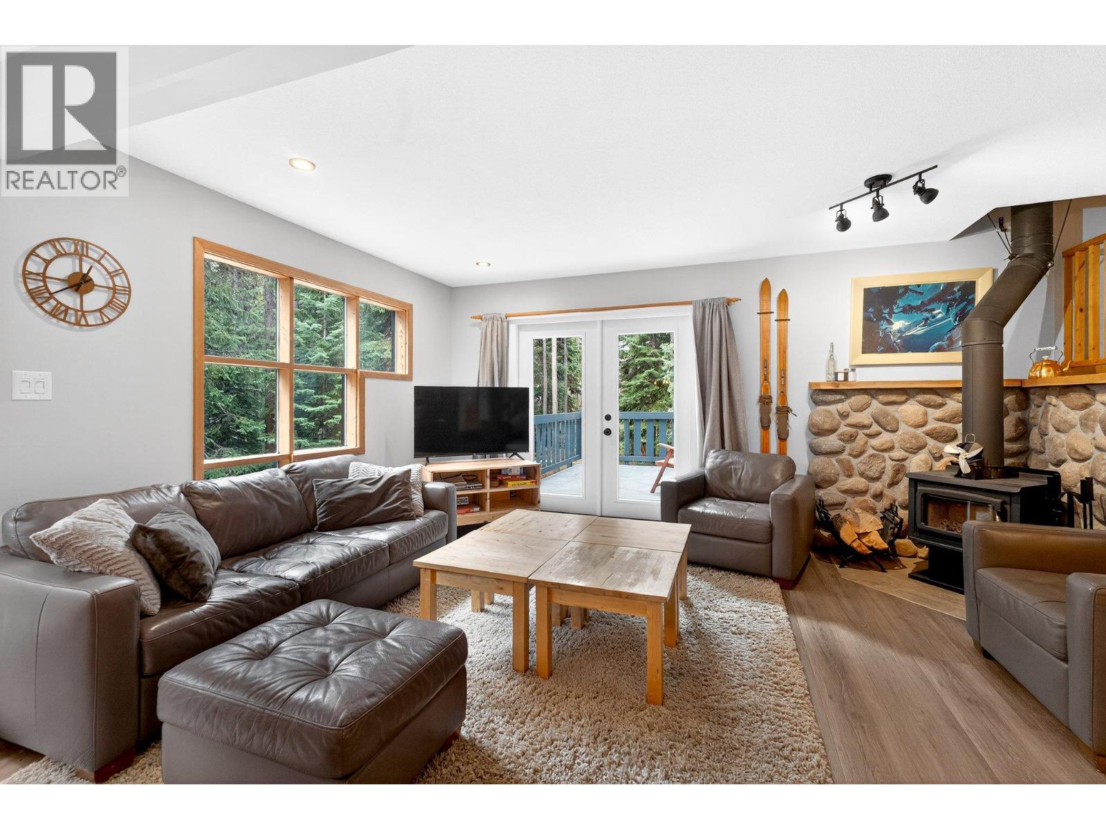 103 Whitetail Road Unit# 102, Apex Mountain, British Columbia  V2A 0E2 - Photo 2 - 10399284