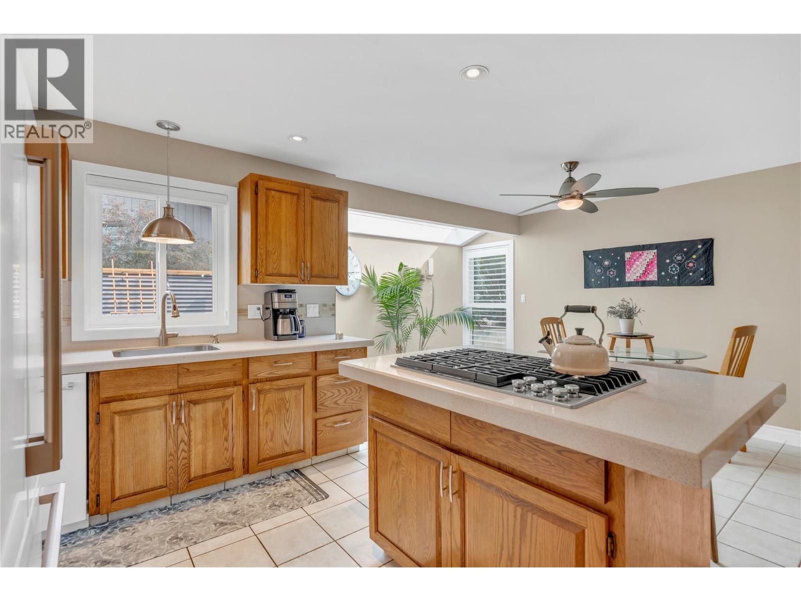 162 Westview Place, Penticton, British Columbia  V2A 7W2 - Photo 10 - 10399182