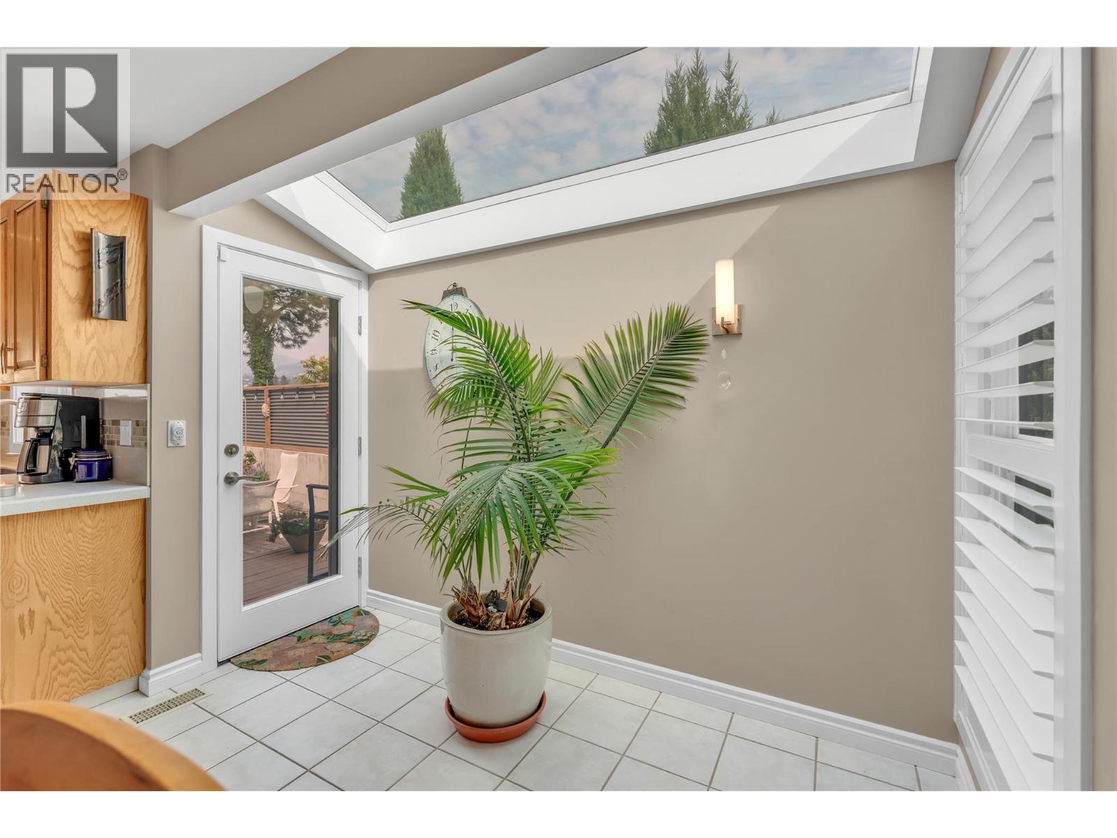 162 Westview Place, Penticton, British Columbia  V2A 7W2 - Photo 14 - 10399182