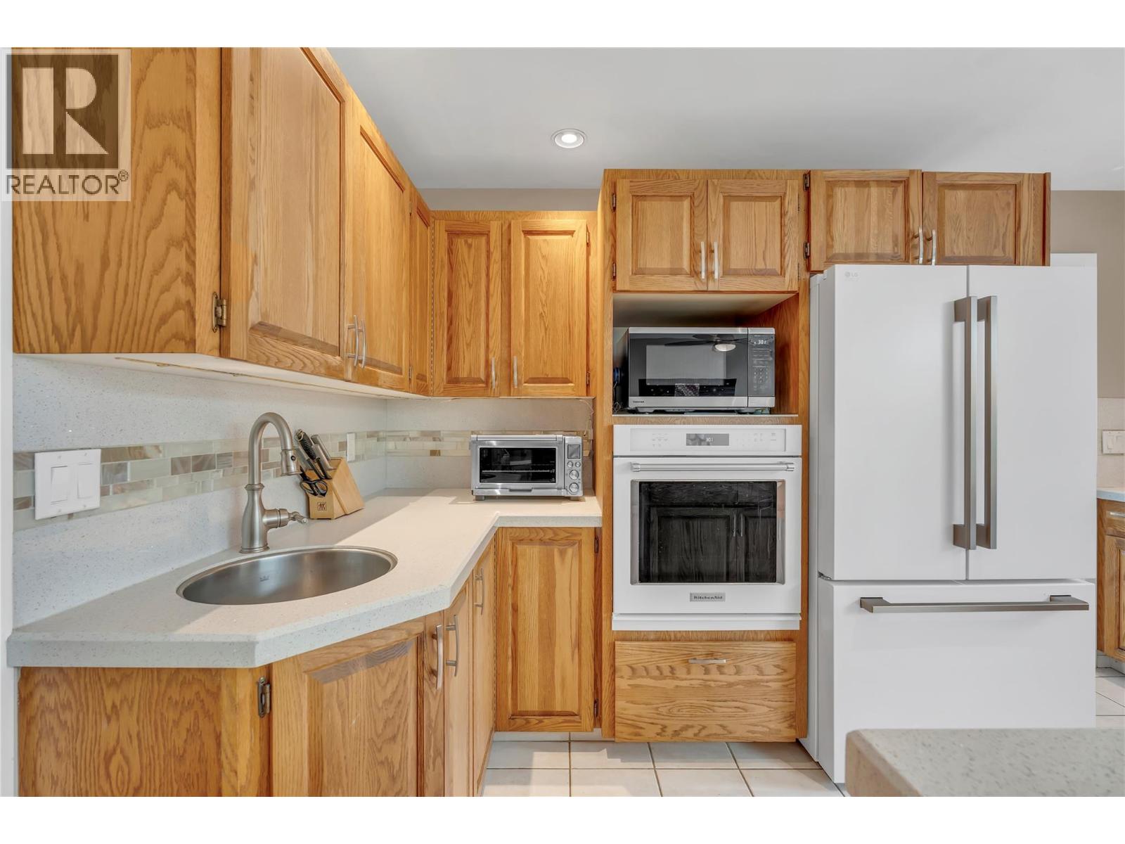 162 Westview Place, Penticton, British Columbia  V2A 7W2 - Photo 18 - 10399182