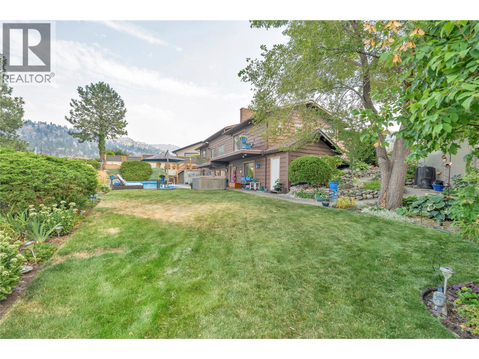 162 Westview Place, Penticton, British Columbia  V2A 7W2 - Photo 50 - 10399182