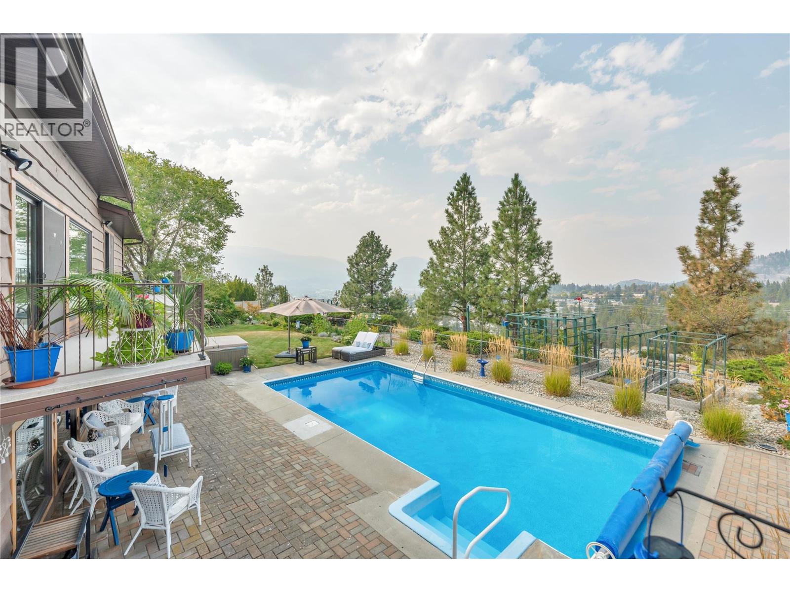 162 Westview Place, Penticton, British Columbia  V2A 7W2 - Photo 60 - 10399182