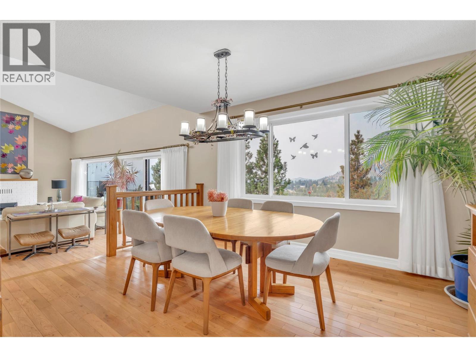 162 Westview Place, Penticton, British Columbia  V2A 7W2 - Photo 7 - 10399182
