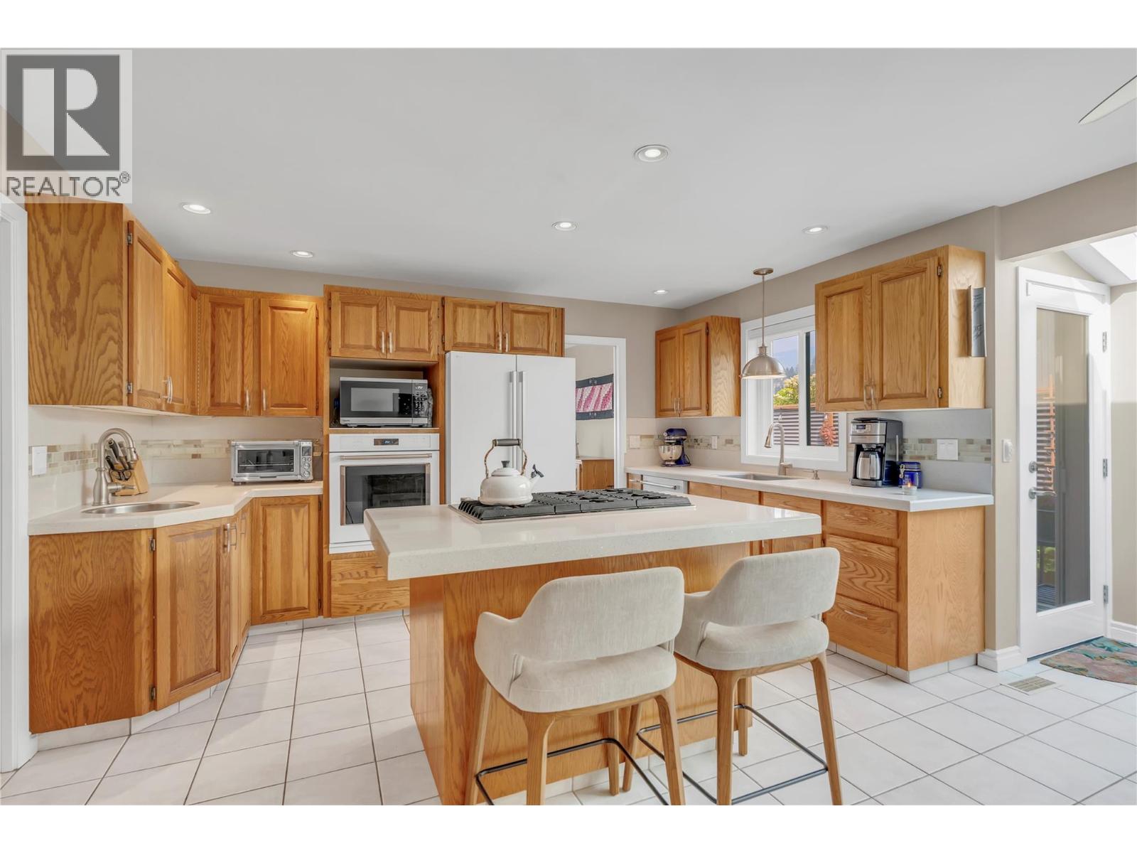 162 Westview Place, Penticton, British Columbia  V2A 7W2 - Photo 8 - 10399182