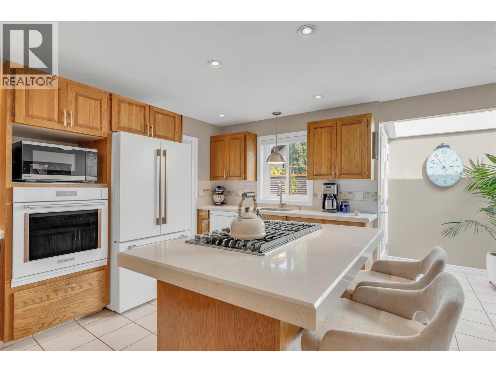 162 Westview Place, Penticton, British Columbia  V2A 7W2 - Photo 9 - 10399182