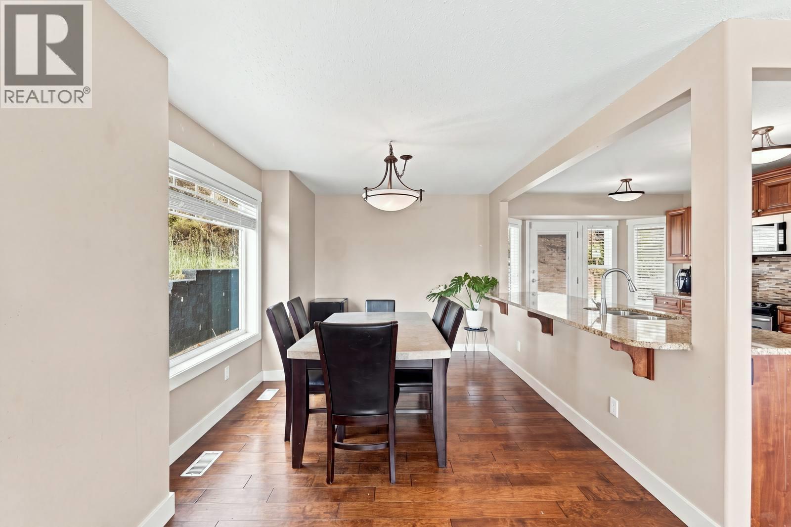 464 Glen Pine Court, Kelowna, British Columbia  V1V 1R3 - Photo 9 - 10398893