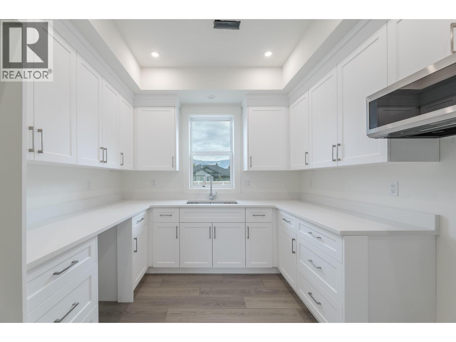 396 11th Avenue, Keremeos, British Columbia  V0X 1N3 - Photo 17 - 10399426