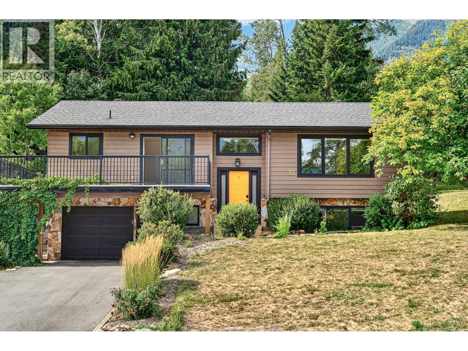 17 Parkland Drive, Fernie, British Columbia  V0B 1M5 - Photo 71 - 10395997
