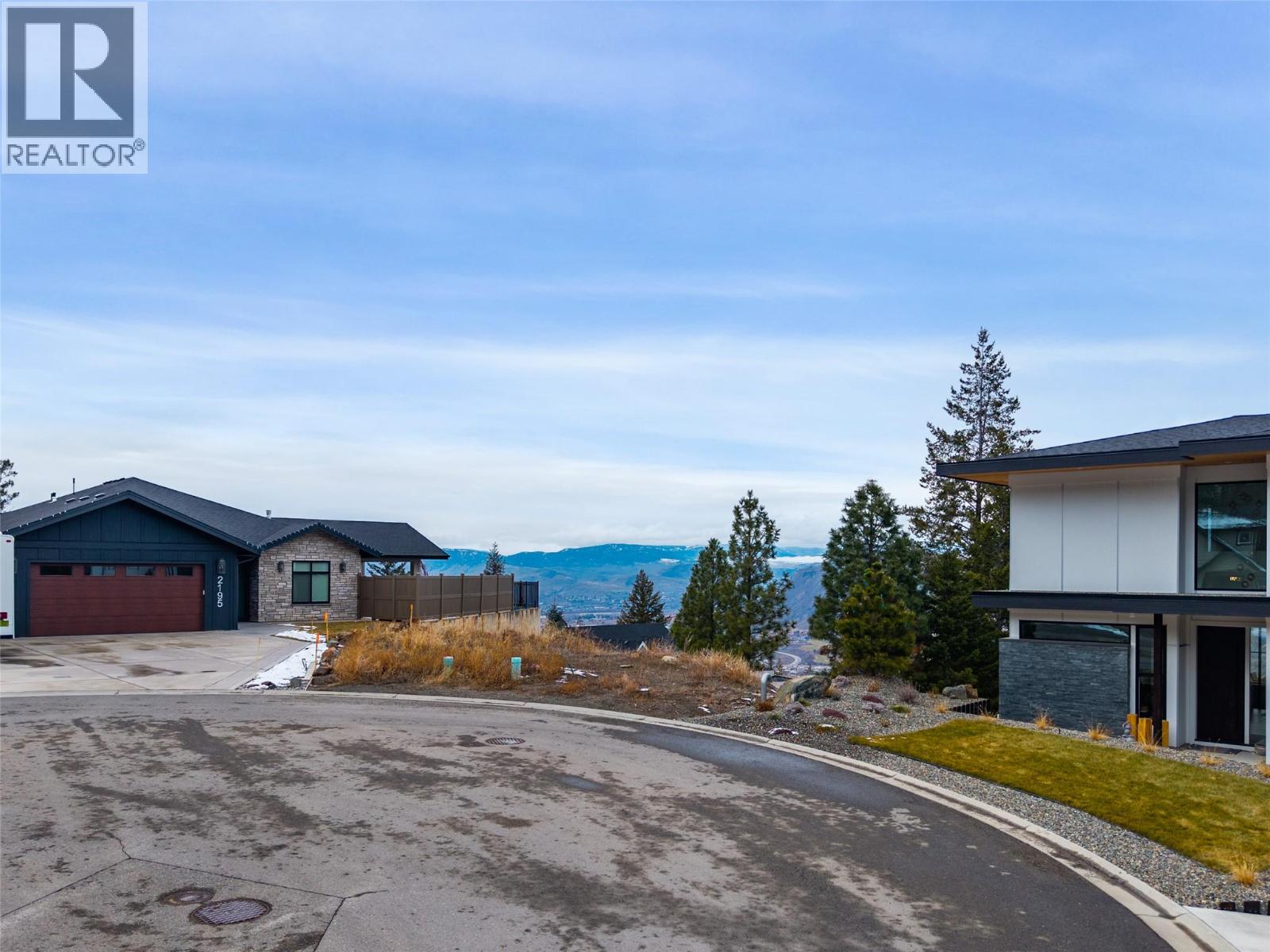 2189 Lupin Court, Kamloops, British Columbia  V2E 0E2 - Photo 2 - 10399543