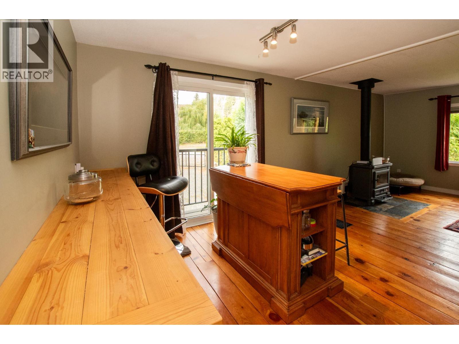 502 Marshall Road, Merritt, British Columbia  V1K 1N5 - Photo 5 - 10399506