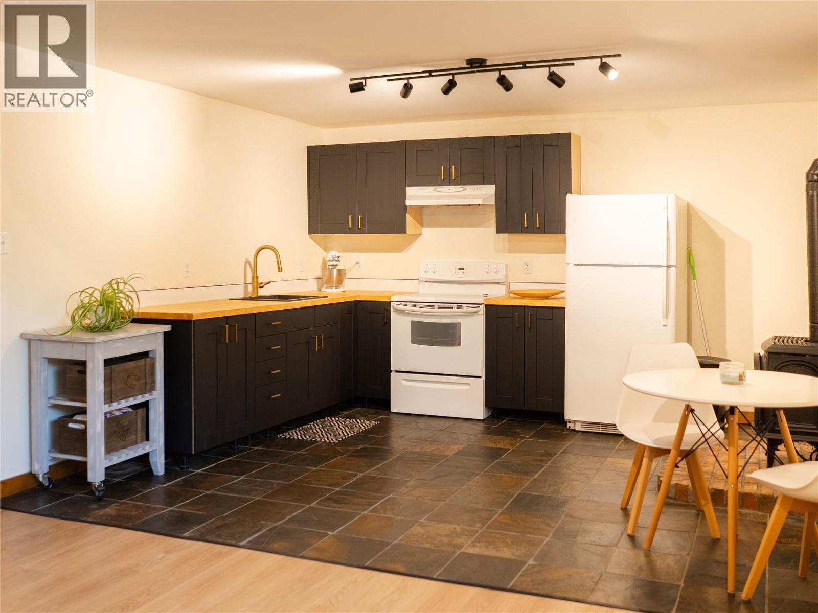 4139 Granger Road, Nelson, British Columbia  V1L 6T1 - Photo 54 - 10399051