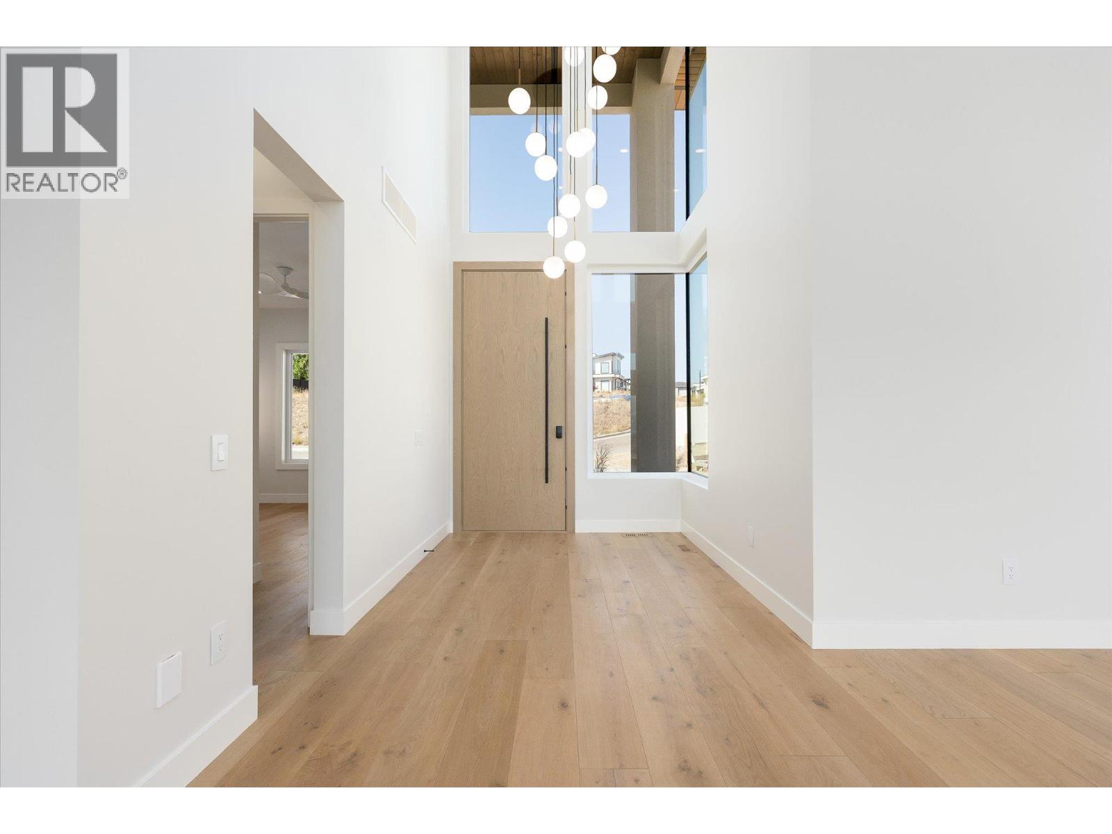 1082 Carnoustie Drive, Kelowna, British Columbia  V1P 0A3 - Photo 4 - 10396284